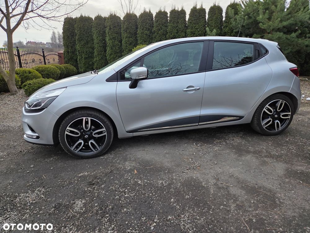 Renault Clio - 6