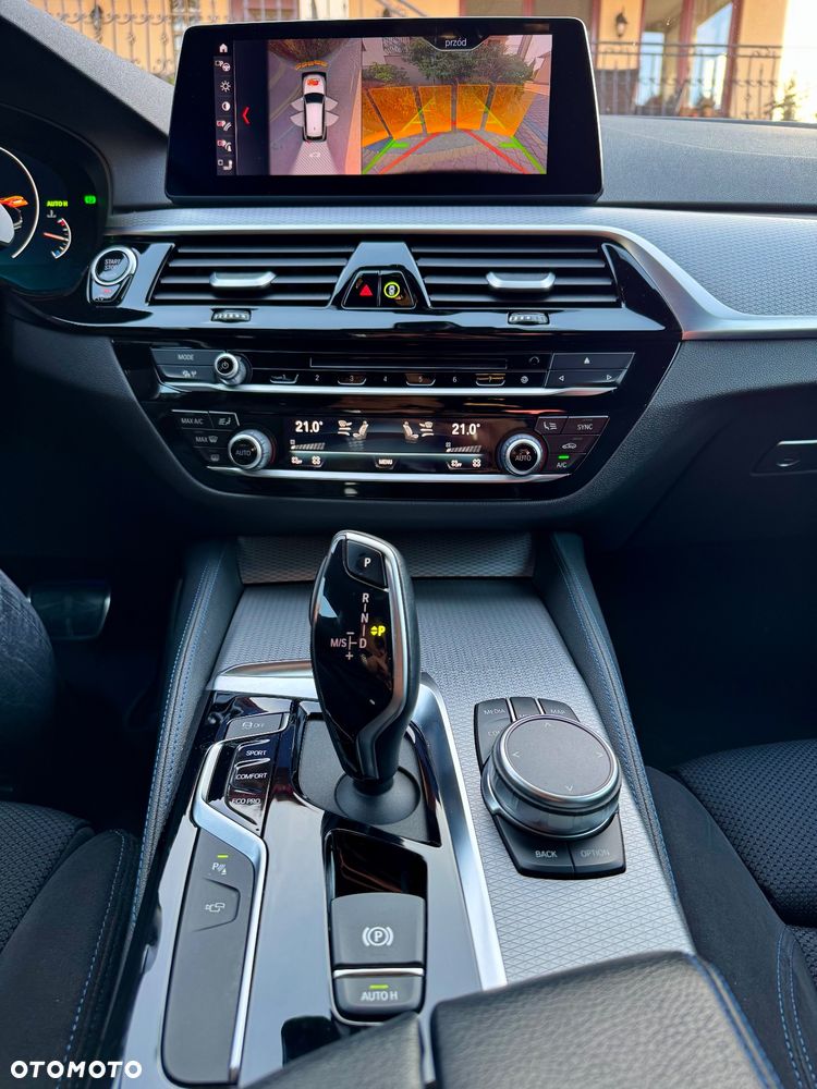 BMW Seria 5 520d xDrive - 8