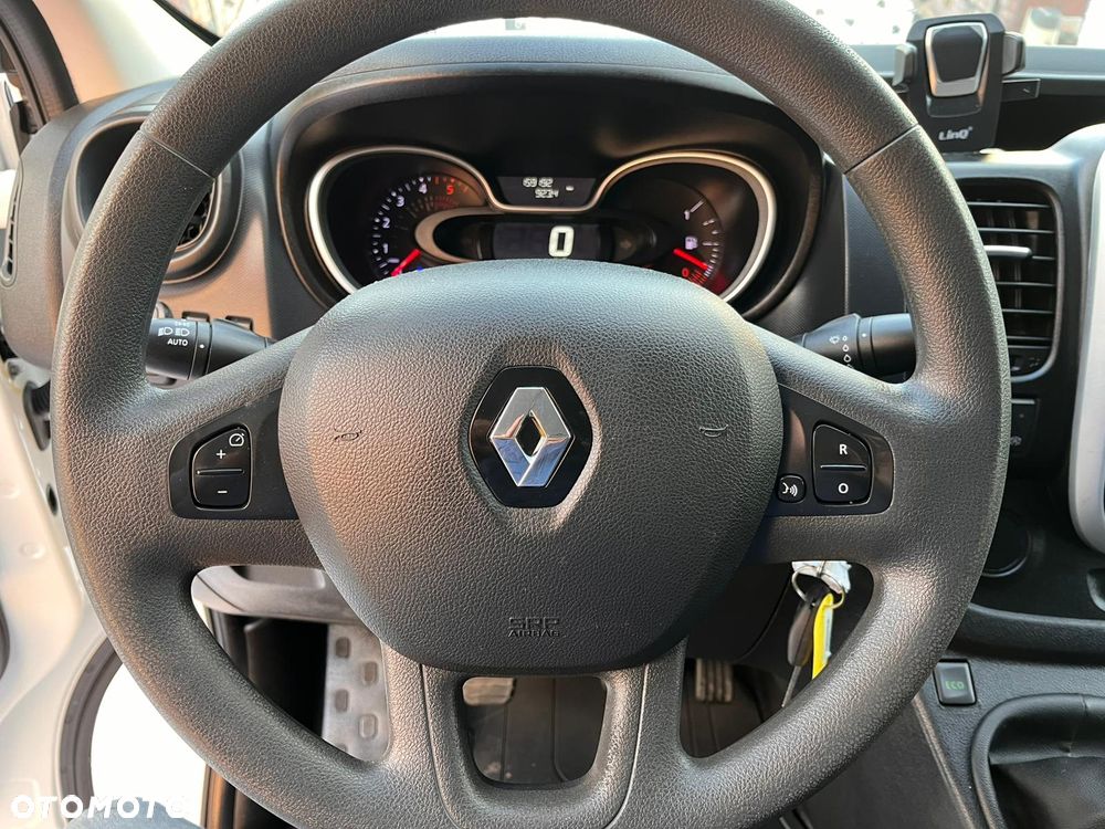 Renault Trafic - 16