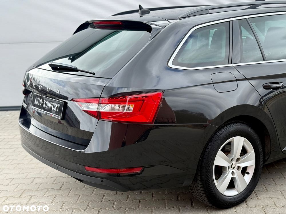 Skoda Superb 1.6 TDI DSG Ambition - 16