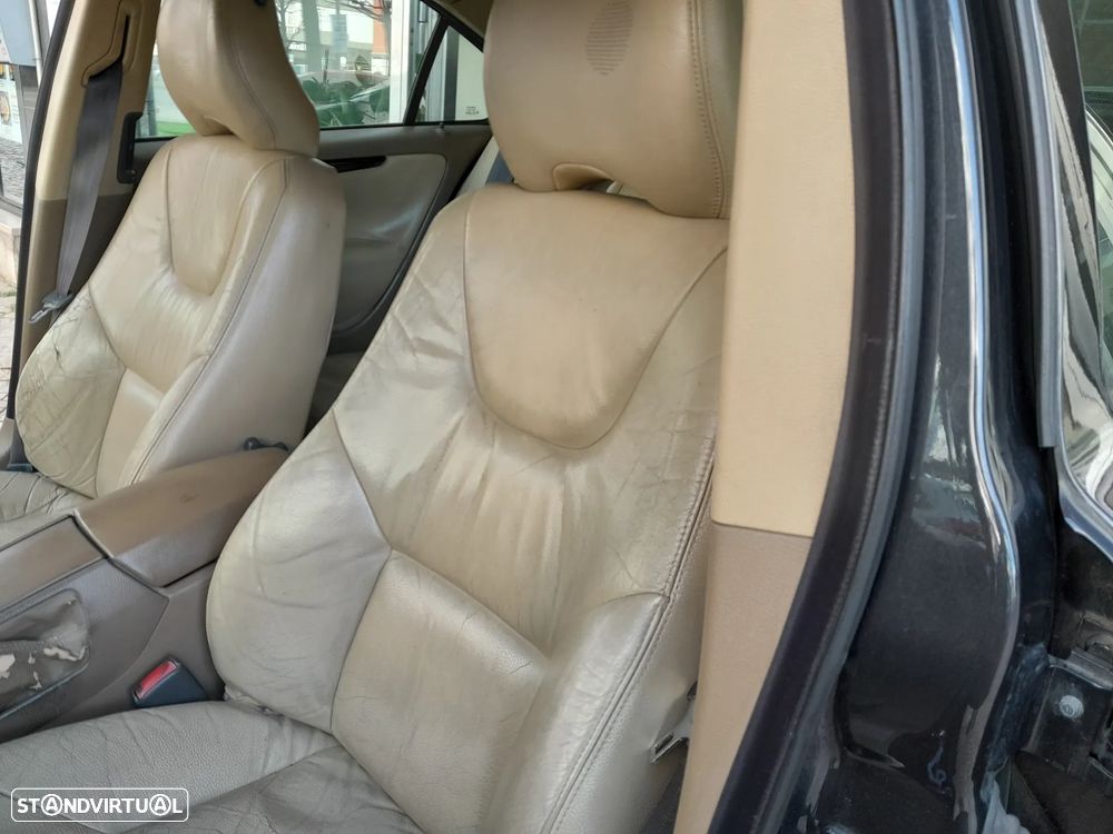 Volvo S60 2.3 T5 - 16