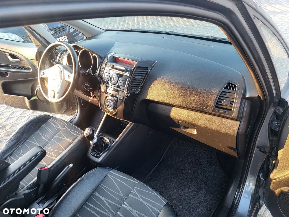 Kia Venga 1.6 CRDi L - 18