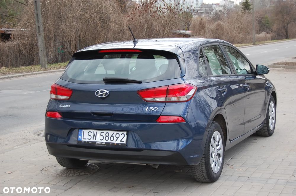 Hyundai i30 1.4 Passion Plus - 11