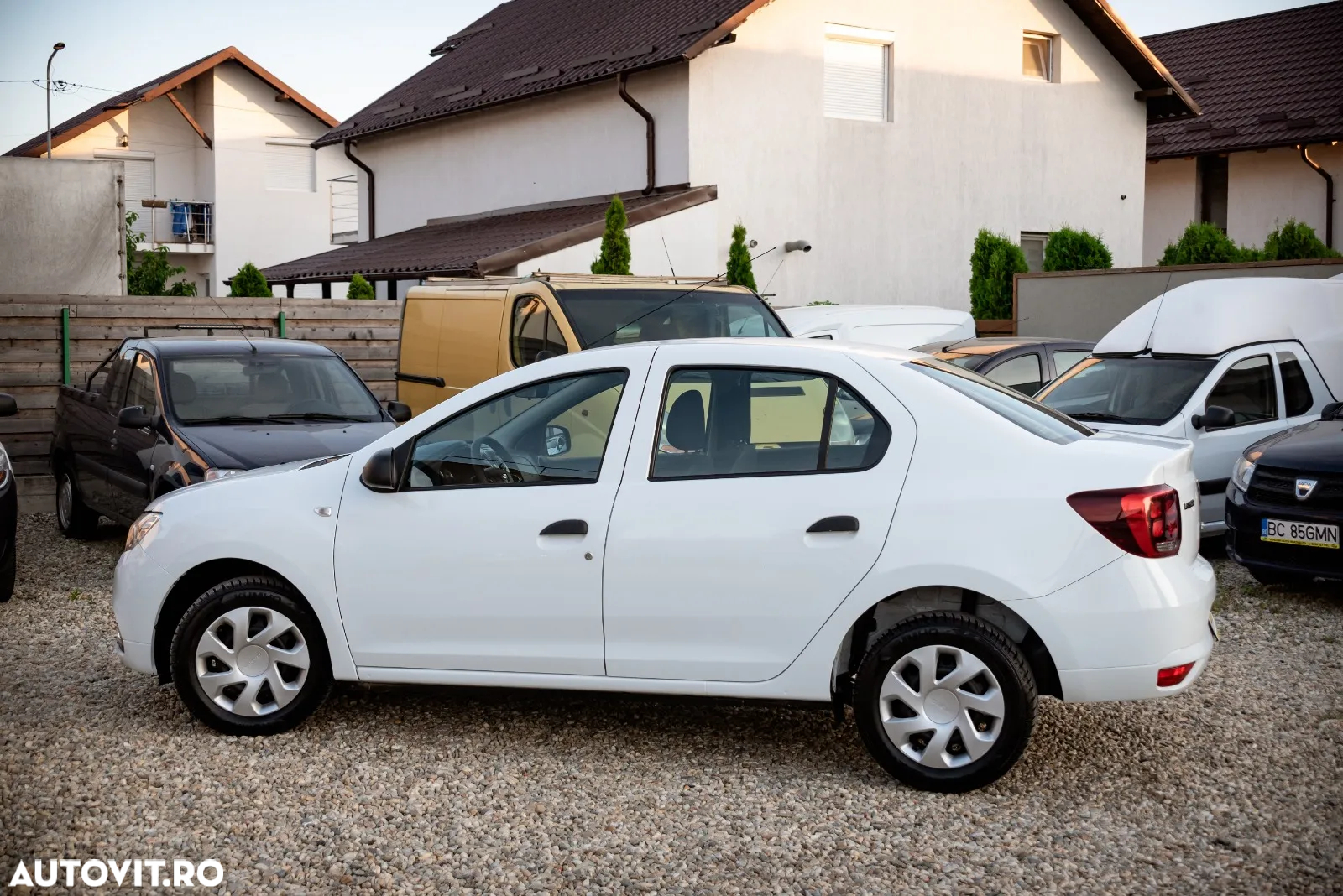 Dacia Logan - 10