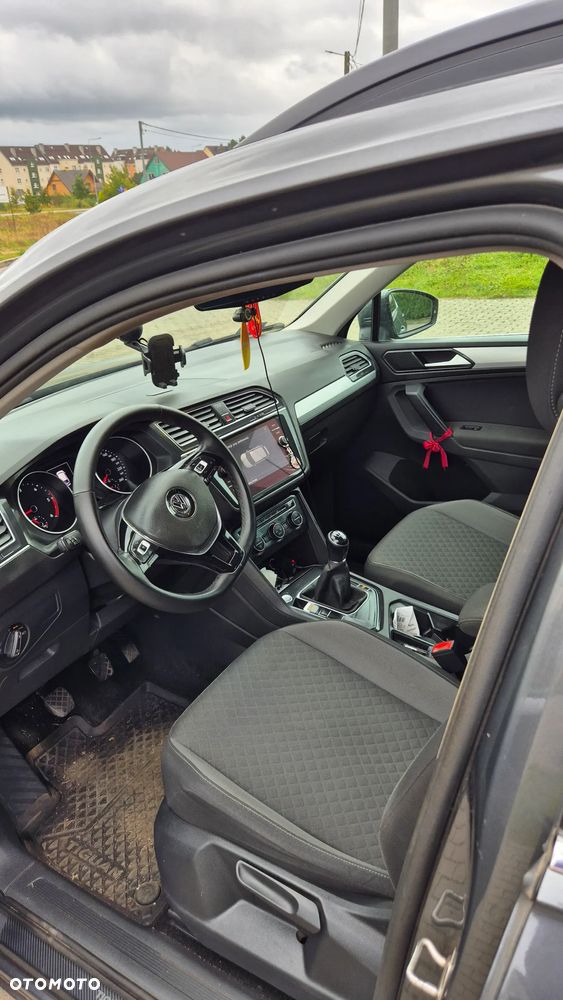 Volkswagen Tiguan - 9