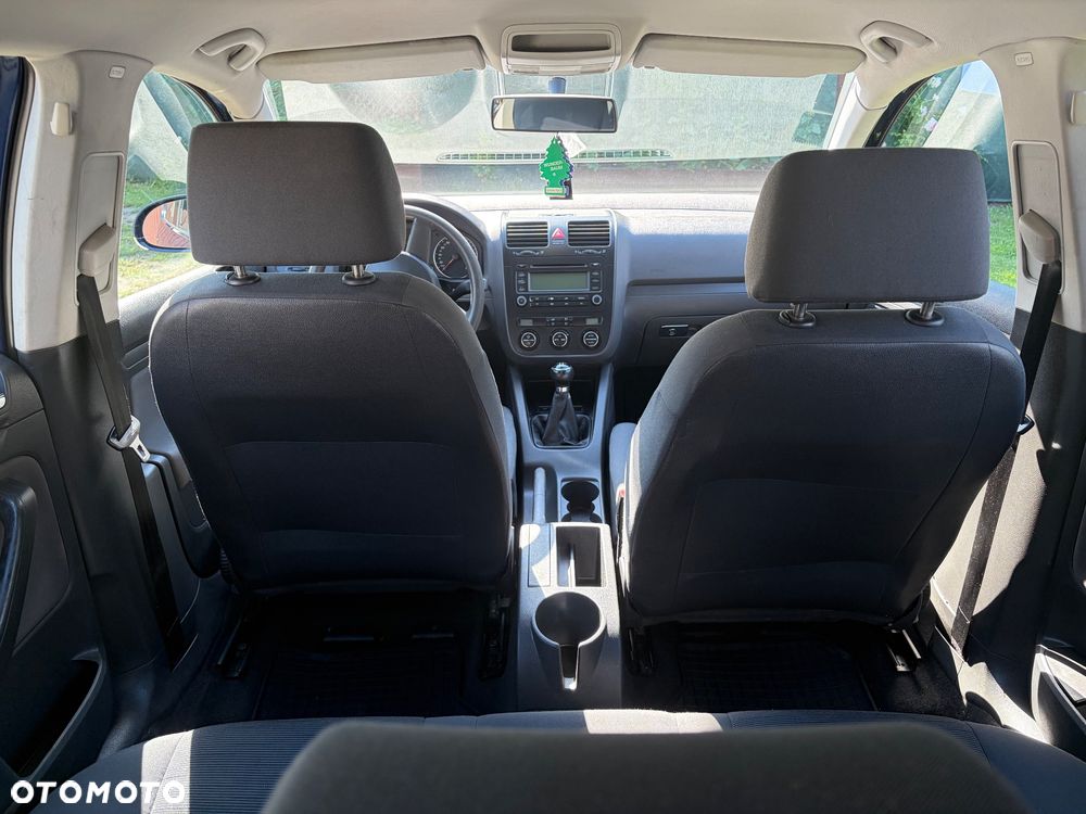 Volkswagen Golf - 8