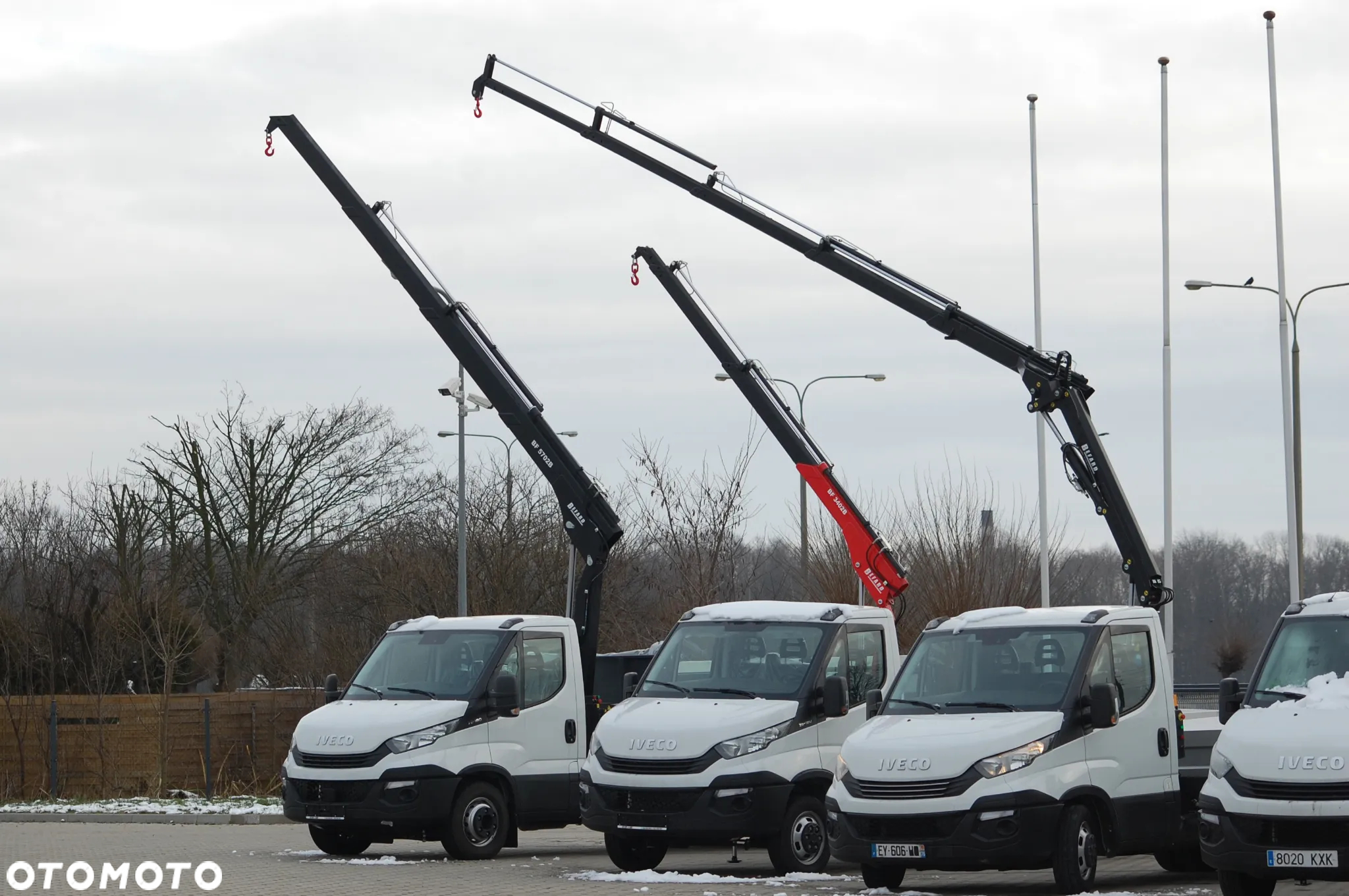 Iveco żuraw, HDS + montaż, do płyt warstwowych, okien, budowlanki - 35