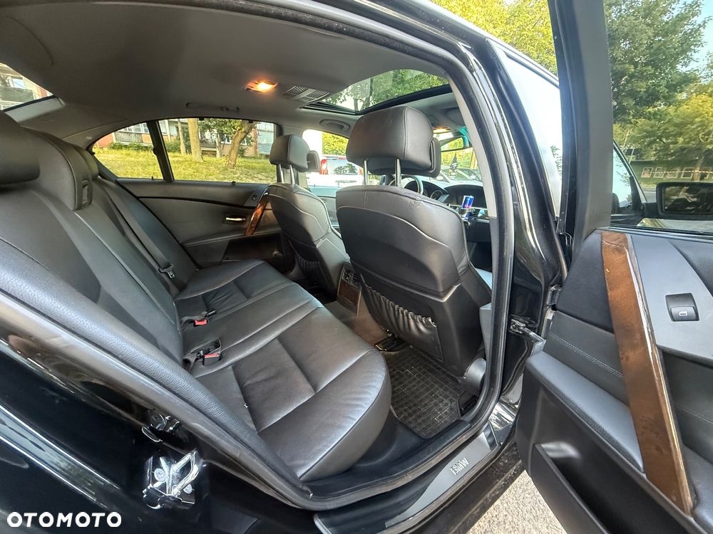 BMW Seria 5 - 16