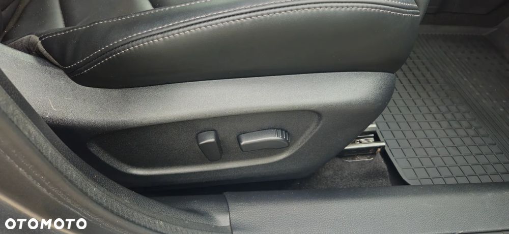 Nissan Qashqai 1.2 DIG-T Xtronic TEKNA+ - 16