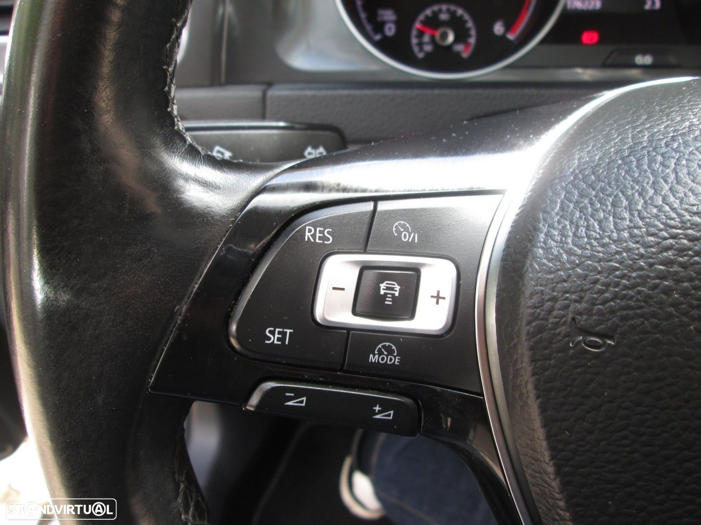 VW Golf Variant 1.6 TDi Highline - 9