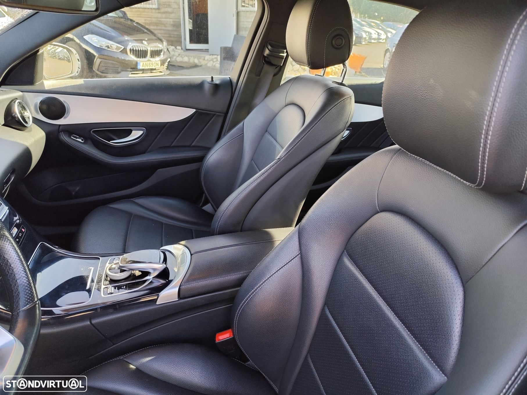 Mercedes-Benz C 300 BlueTEC Hybrid AMG Line - 12