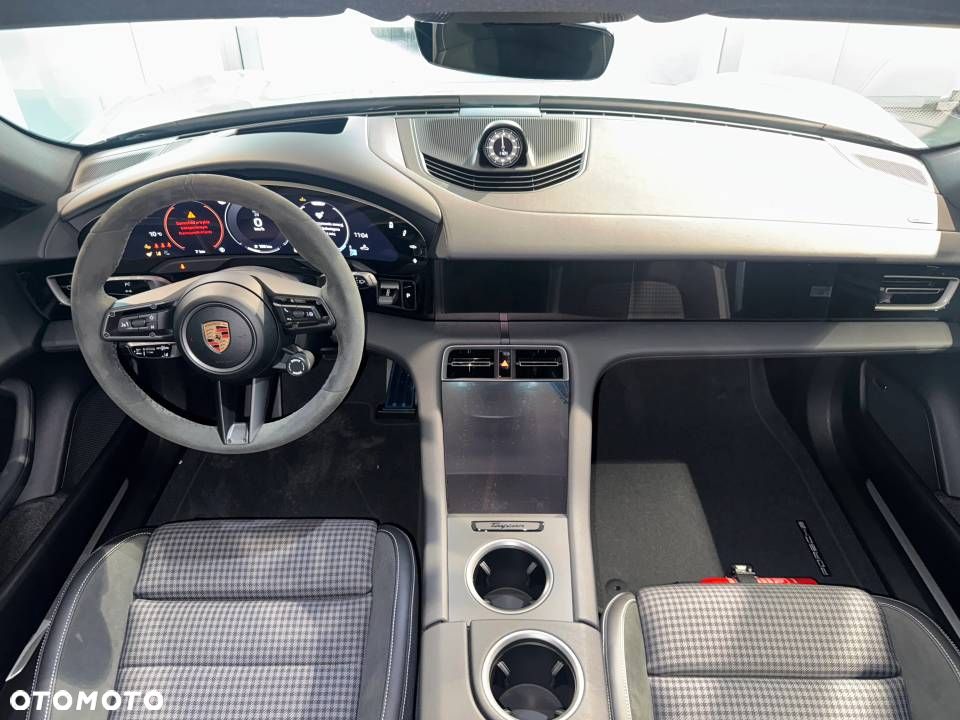 Porsche Taycan 105kWh 4 Performance Plus - 14