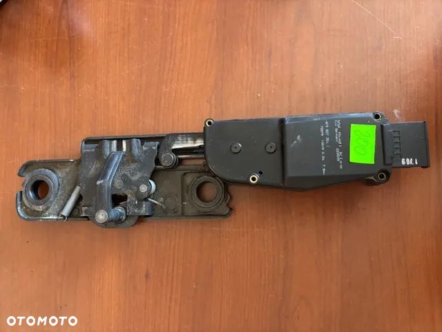 DOCIĄG SIŁOWNIK KLAPY BAGAŻNIKA AUDI A6 C6 4F9827383C - 1