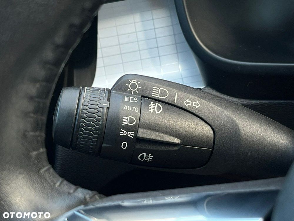 Volvo XC 40 - 22