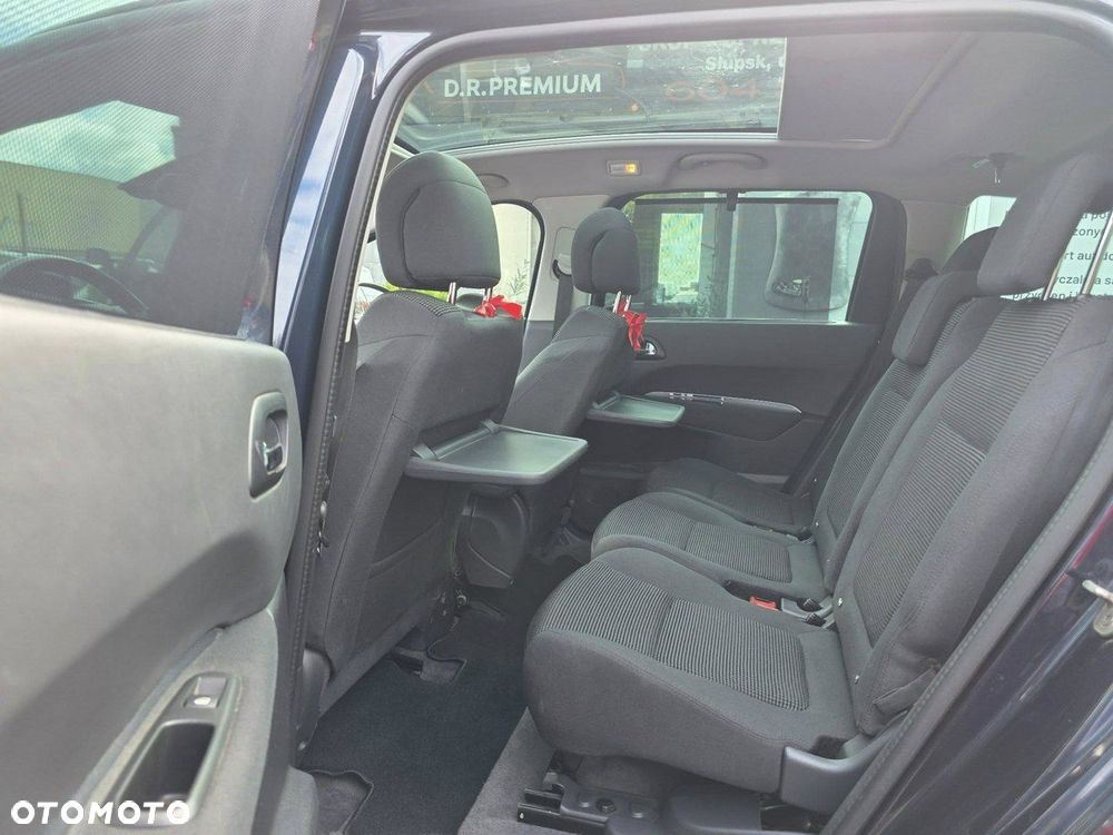 Peugeot 5008 HDI FAP 115 Family - 27