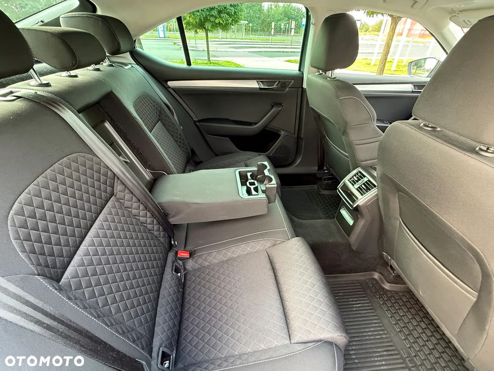Skoda Superb 1.5 TSI Ambition DSG - 15