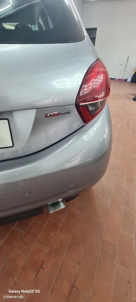 Peugeot 208 1.2 PureTech GT Line - 6