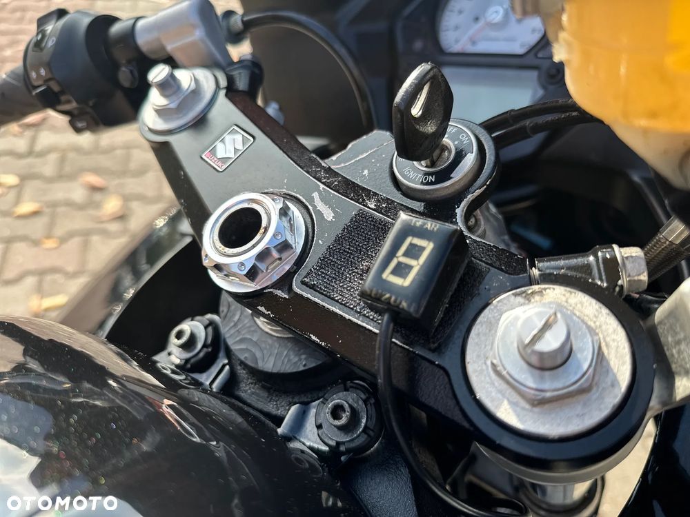 Suzuki SV - 21