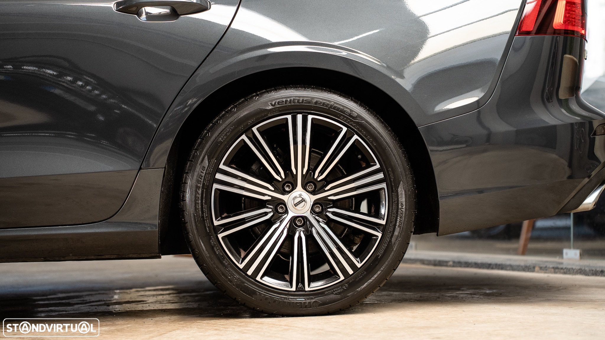 Volvo V60 2.0 D4 Inscription Geartronic - 9