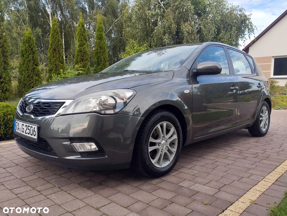 Kia Ceed 1.4 CVVT Spirit - 1