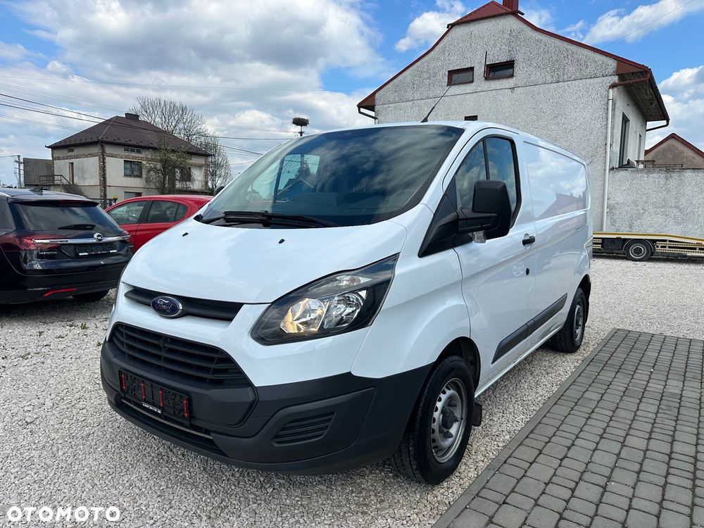 Ford TRANSIT CUSTOM - 1