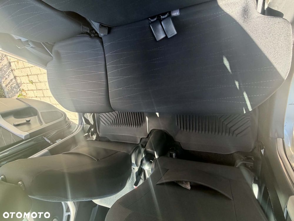 Toyota Yaris 1.3 Luna Premium - 25