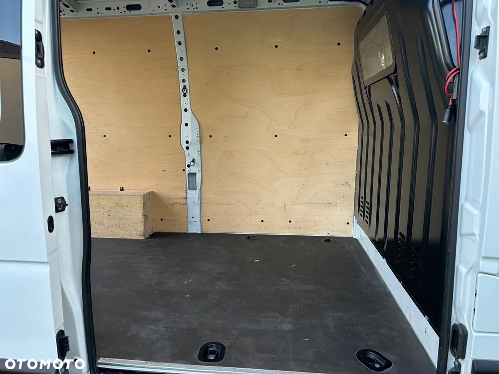 Renault Master - 10