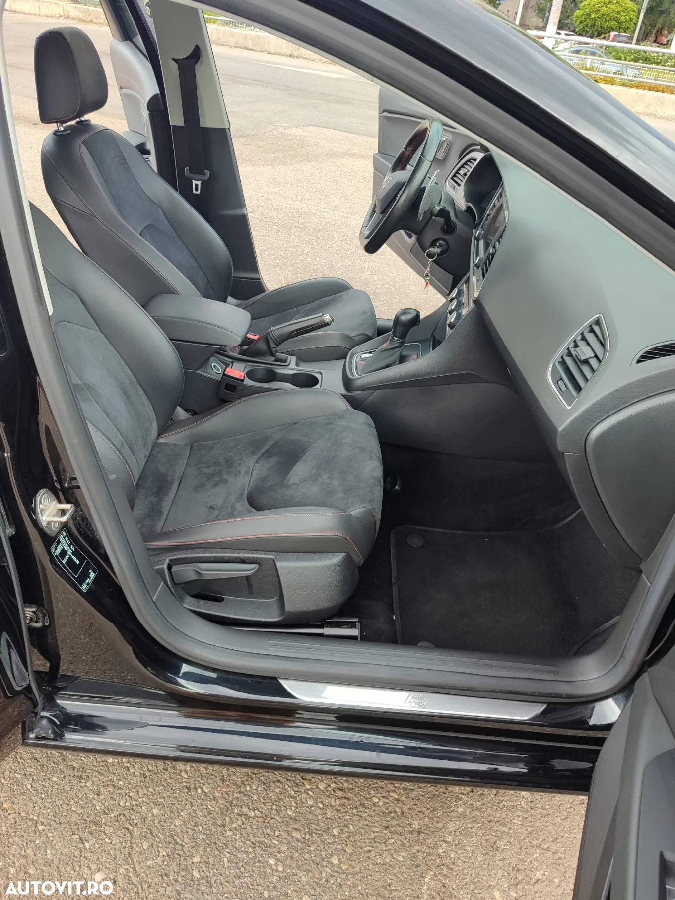 Seat Leon 2.0 TDI DPF Start&Stop DSG FR - 11