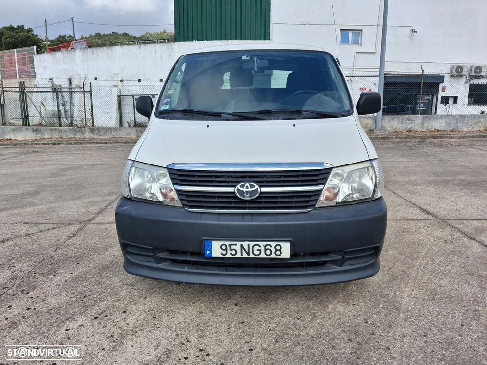 Toyota HiAce 2.5 D-4D Service 2.8T AC - 2