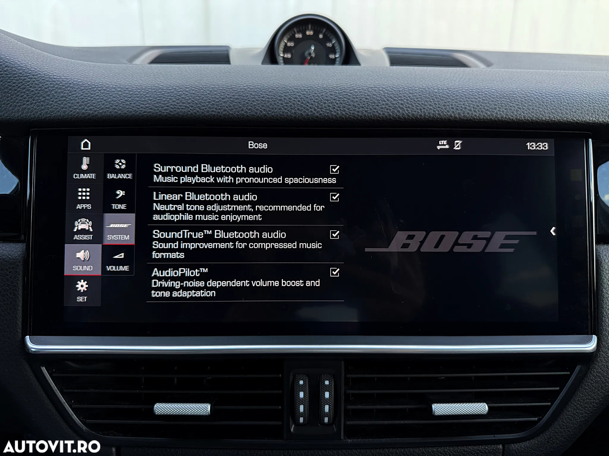 Porsche Cayenne Tiptronic S Platinum Edition - 28