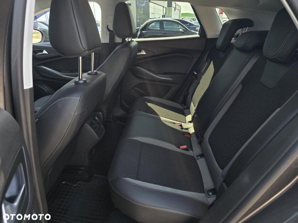 Opel Grandland X - 11