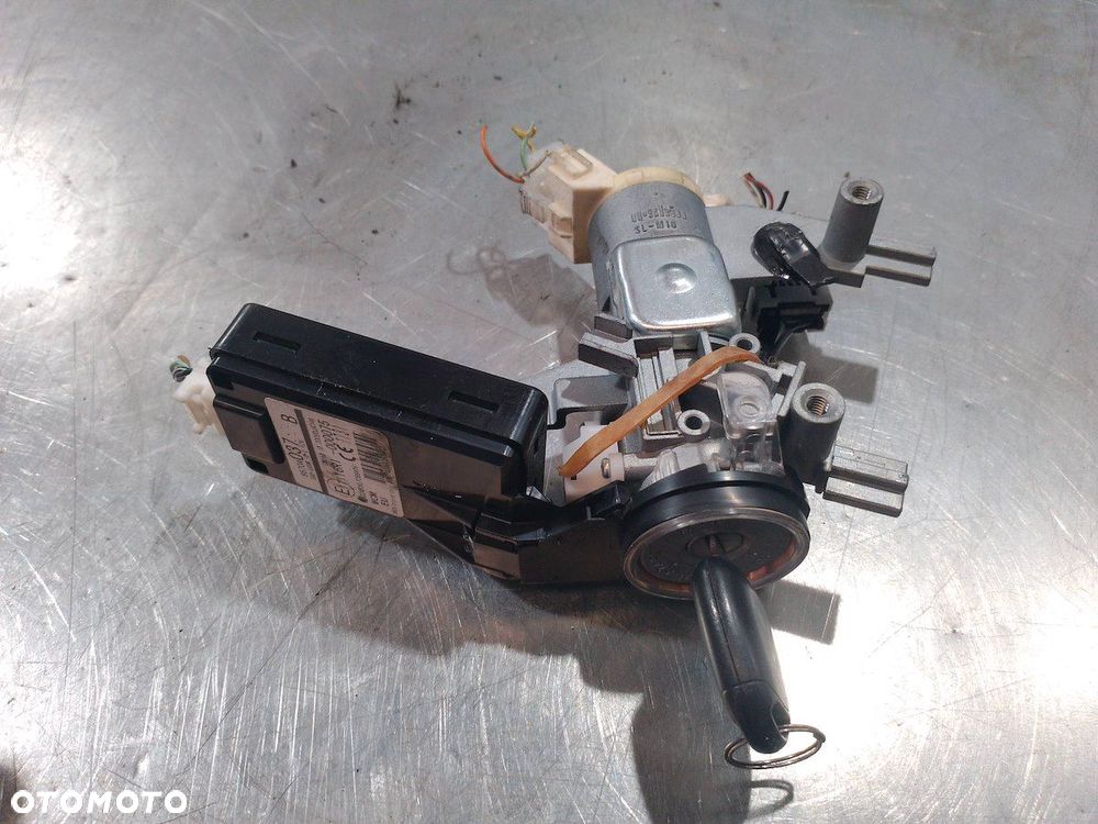STACYJKA MITSUBISHI LANCER VIII 8670A037   E11116R1-000075 1.8 16V - 3