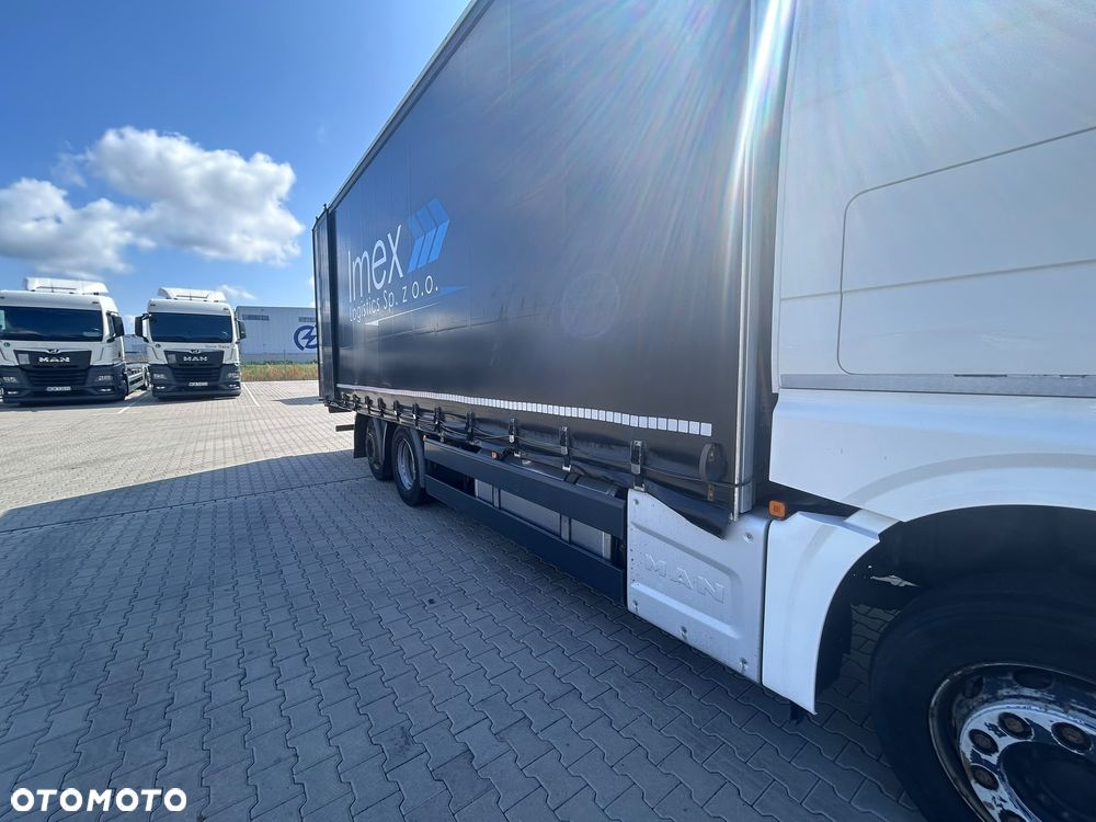 MAN TGX 26.470 6x2-2 LL CH GM - 13