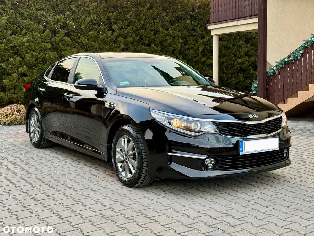 Kia Optima 2.0 M - 11
