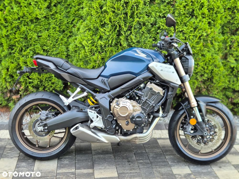 Honda CB - 2