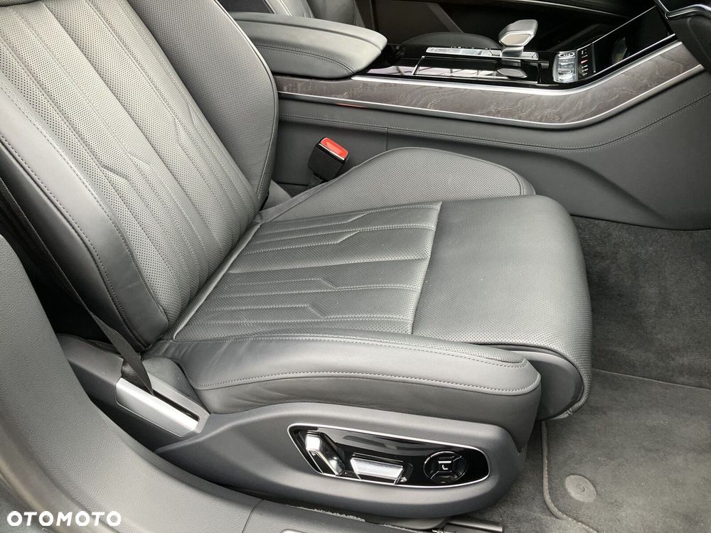 Audi A8 - 34