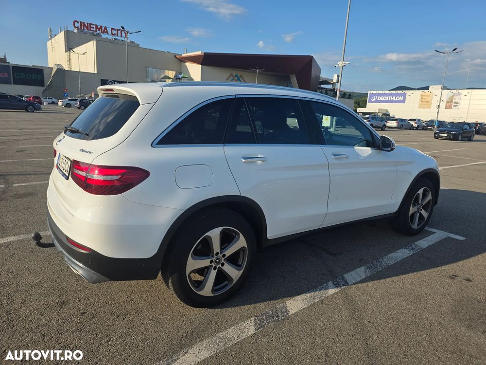 Mercedes-Benz GLC - 11