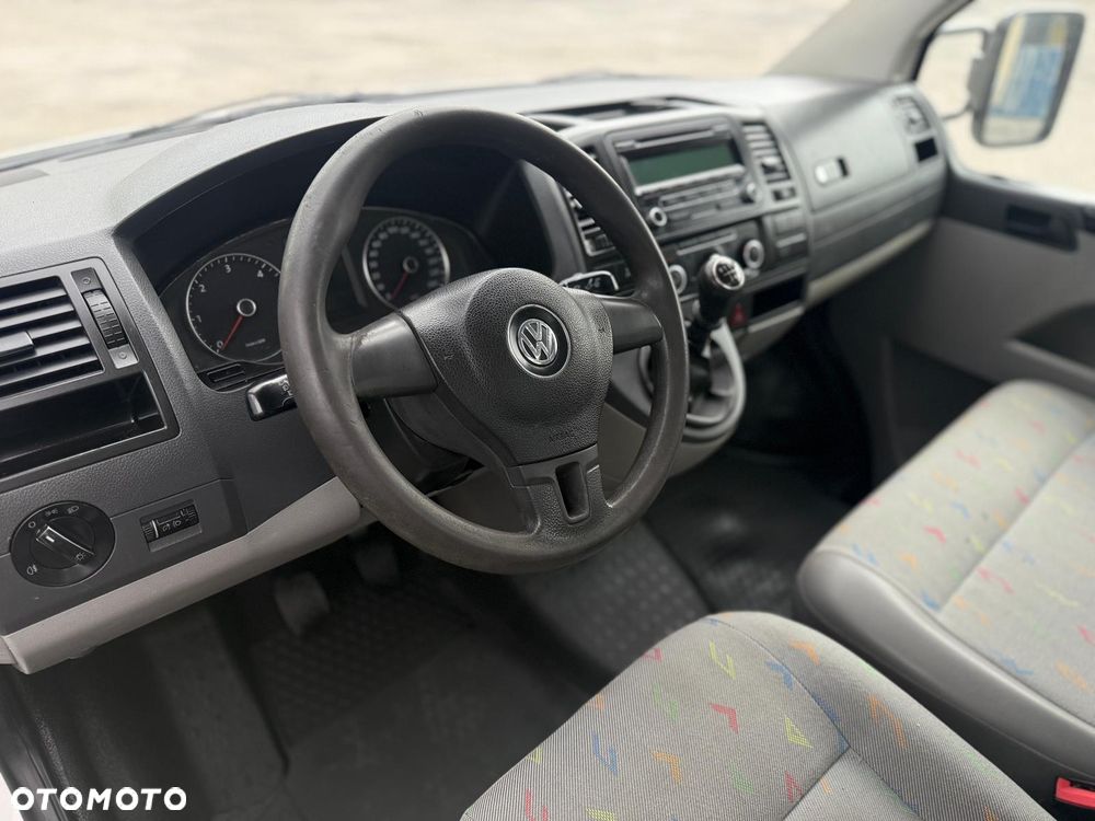 Volkswagen Transporter - 12