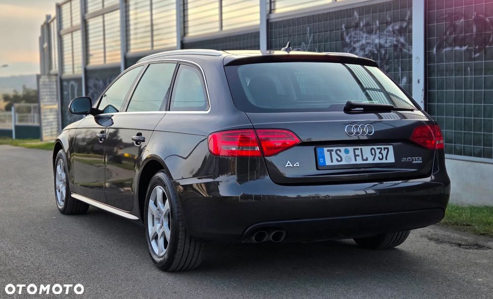 Audi A4 Avant 2.0 TDI DPF quattro - 6