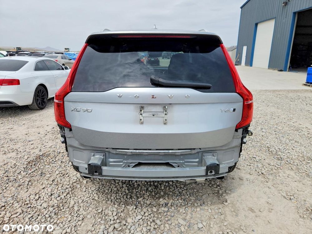 Volvo XC 90 T6 AWD R-Design - 6