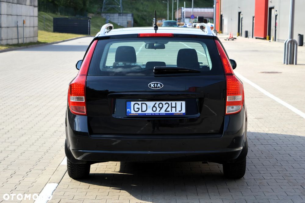 Kia Ceed 1.6 Comfort + - 29