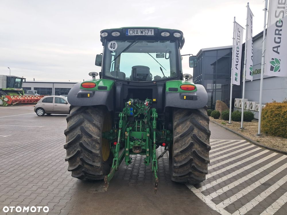 John Deere 6125R - 3