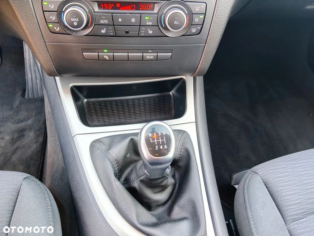 BMW Seria 1 - 17