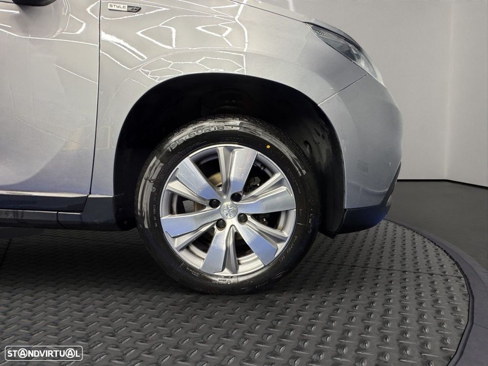 Peugeot 2008 1.6 BlueHDi Style - 10