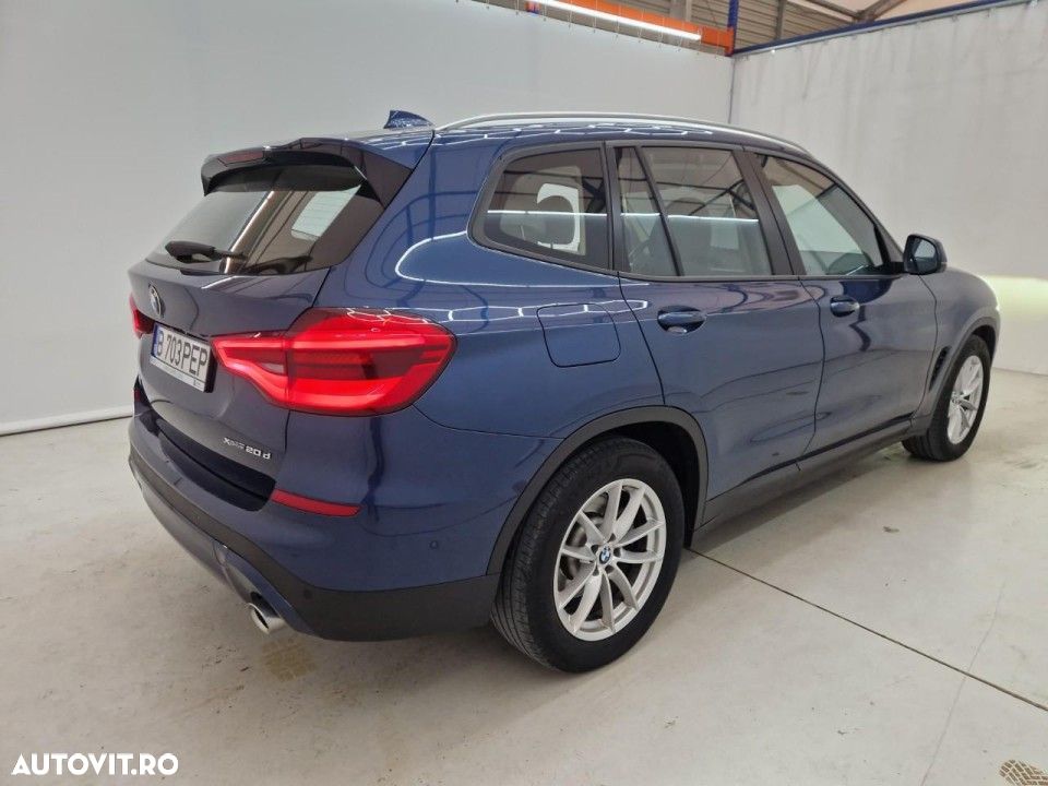 BMW X3 xDrive20d AT Advantage - 4