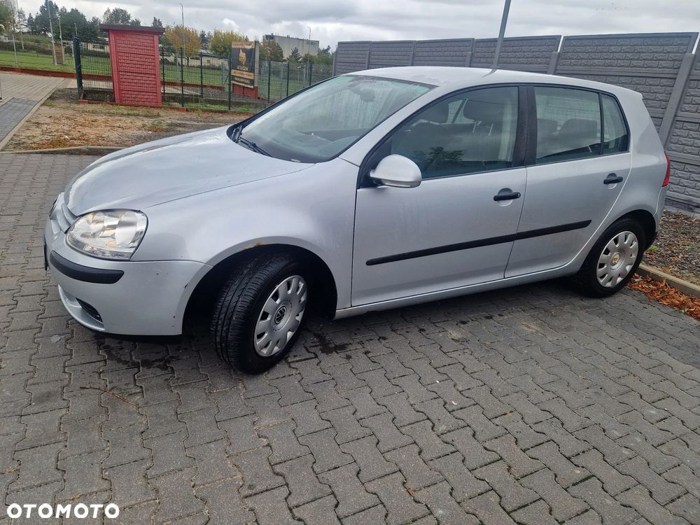 Volkswagen Golf 1.6 Comfortline - 4