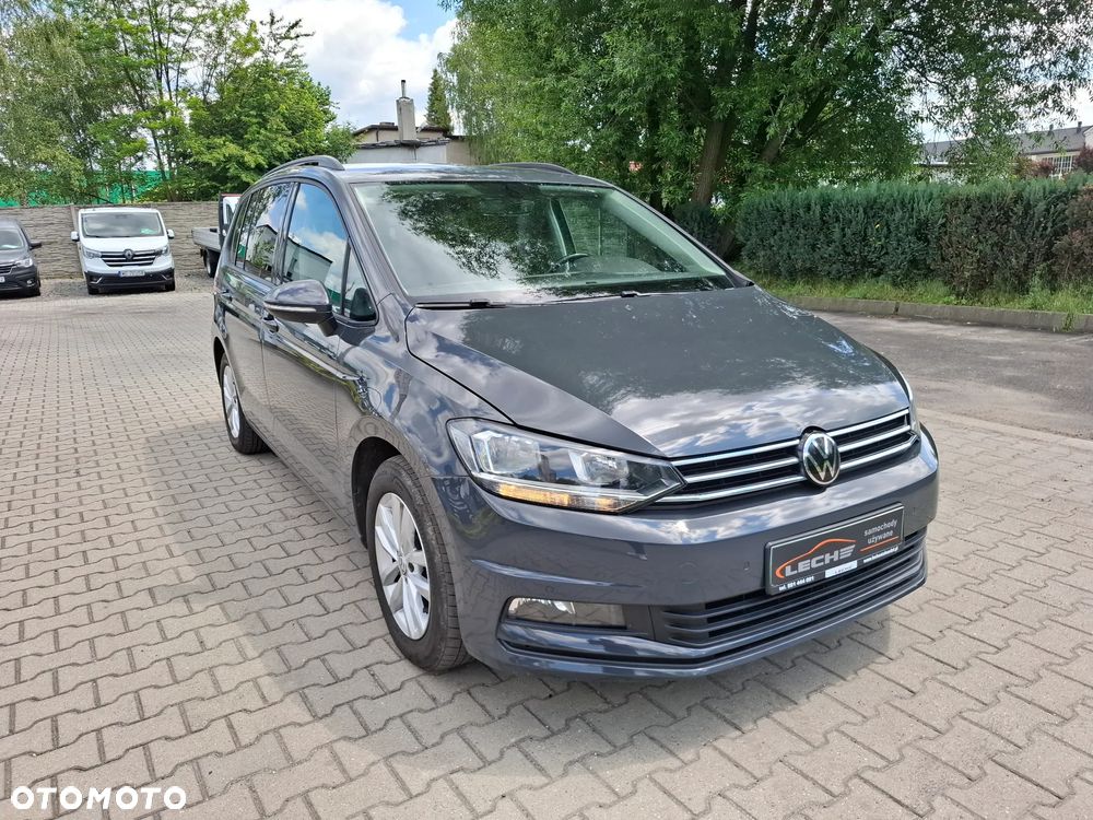 Volkswagen Touran - 3
