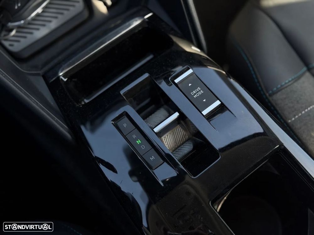 Citroën C4 BlueHDi 130 Stop&Start EAT8 SHINE - 28