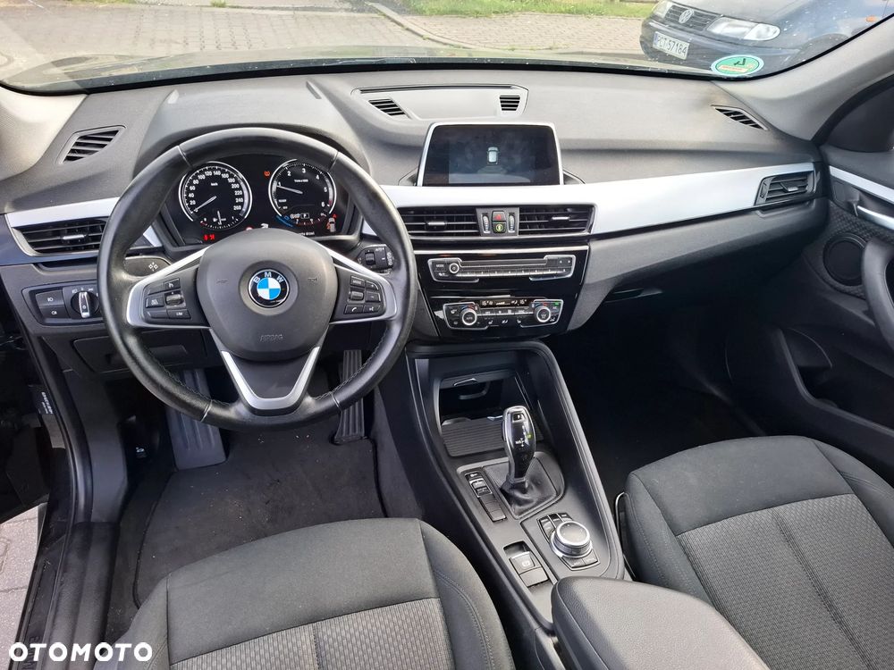 BMW X1 sDrive18d - 12