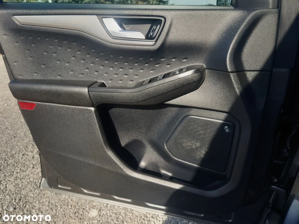 Ford Kuga 2.0 TDCi FWD Titanium - 22